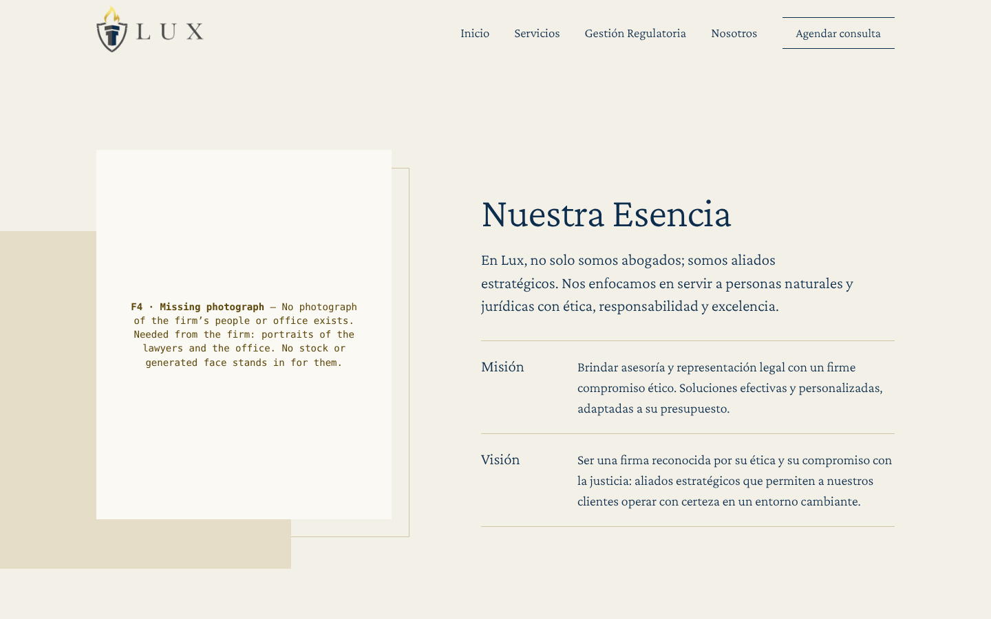 The «Nuestra Esencia» section of the Lux Corporación Legal website with its photograph frame still empty.